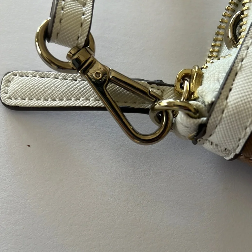 Clarks Brown and White Small Purse‎